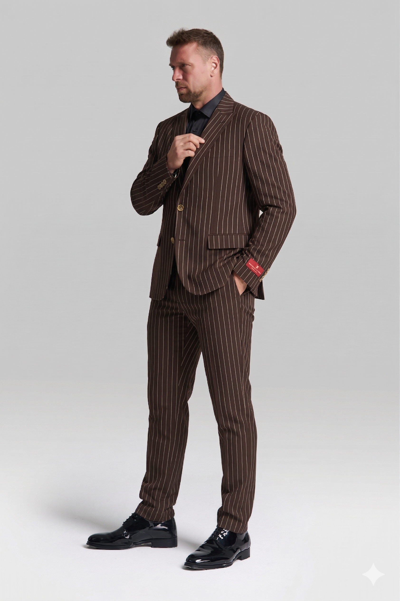 ÇİZGİLİ takım elbise 